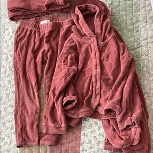 Serendipity Organics Velour Set of Hooded Sweatshirt + Leggings
